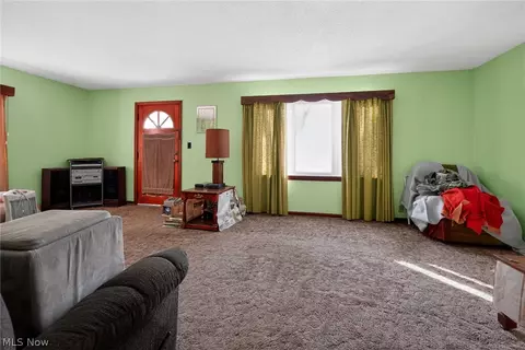 Living - 508 W Jackson St, Paulding, OH 45879 photo 2 of 2