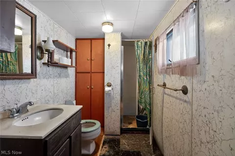 Bath - 508 W Jackson St, Paulding, OH 45879 photo 1 of 1