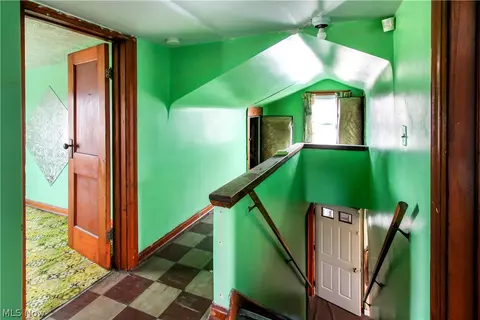 Entry Way - 5860 Woodman Ave, Ashtabula, OH 44004 photo 2 of 2