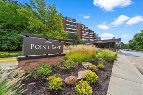 27500 Cedar Rd #708, Beachwood, OH 44122