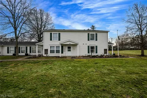 126 Ivy Hill Ln #A-2, Medina, OH 44256