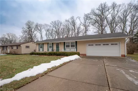 330 34th St SW, Canton, OH 44706