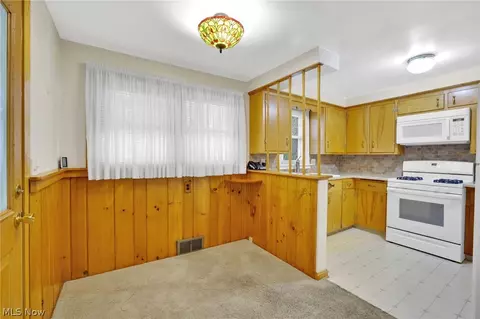 4820 15th St NW, Canton, OH 44708 photo 9
