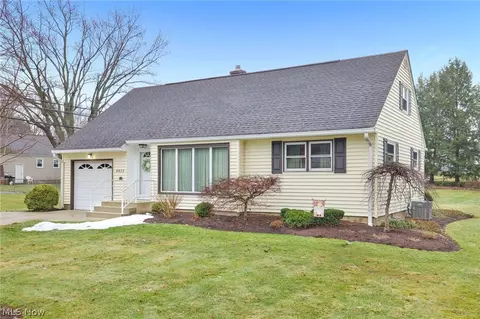 4820 15th St NW, Canton, OH 44708 photo 2