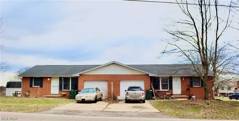 5620 Nave St SW, Canton, OH 44706