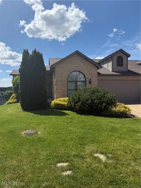 49281 Eagle Dr, East Liverpool, OH 43920