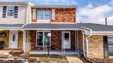 3632 Kenwood Dr #84, Uniontown, OH 44685