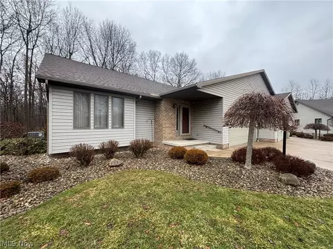 4175 Fawn Trl NE #A, Warren, OH 44483