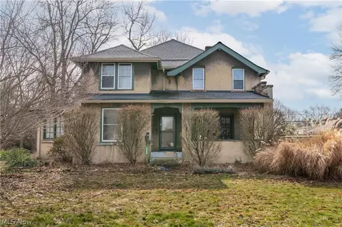 1568 W Exchange St, Akron, OH 44313
