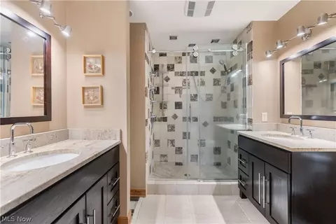 Bath - 376 E Mohawk Dr, Malvern, OH 44644 photo 1 of 3