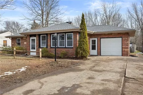 3215 Nagel Rd, Avon, OH 44011
