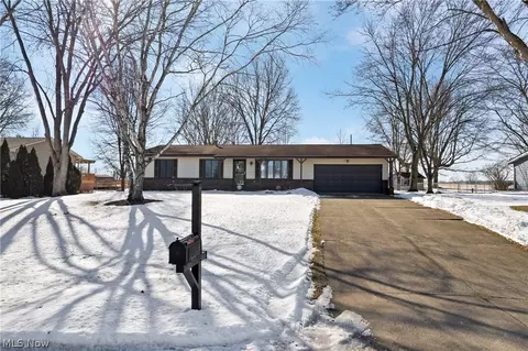 2009 Myrta Dr, Wooster, OH 44691