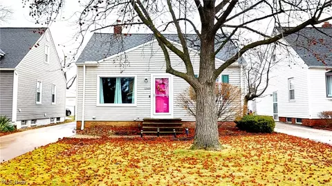 1569 Fruitland Ave, Mayfield Heights, OH 44124
