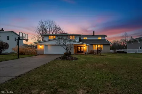 2425 Brian Dr, Beachwood, OH 44122