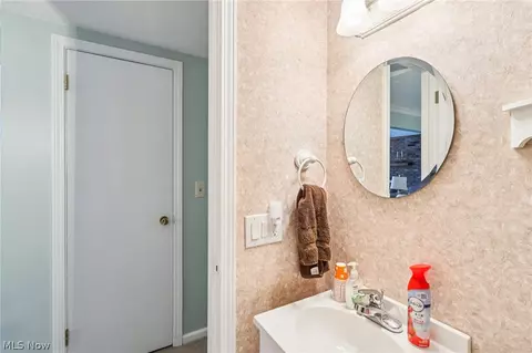 80 Devon Ln #101A, Akron, OH 44313 photo 22