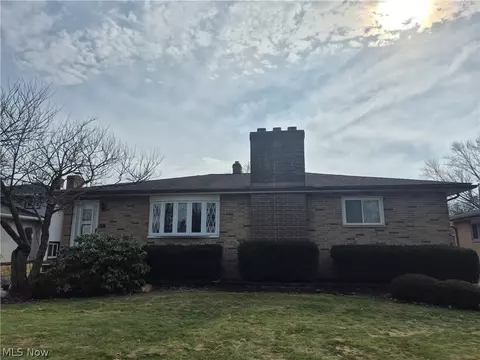 11607 Stormes Dr, Parma, OH 44130