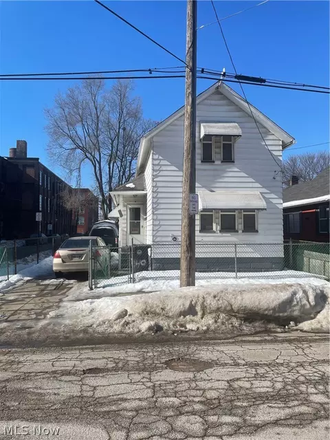 3140 W 33rd St, Cleveland, OH 44109