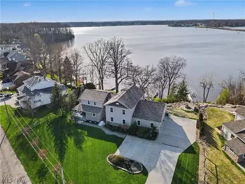16870 Headland Ave, Lake Milton, OH 44429