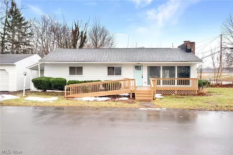 1338 Oak Ave, Barberton, OH 44203