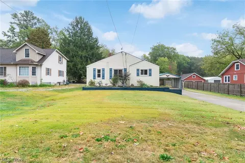 1649 Betz Rd, Akron, OH 44306