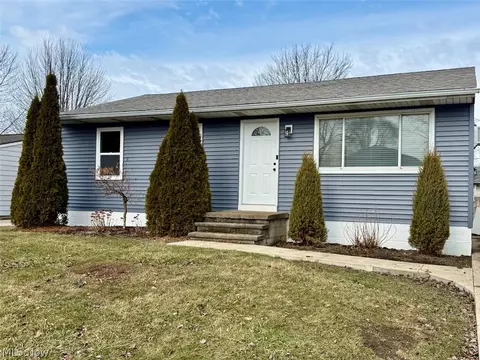 2235 Crehore St, Lorain, OH 44052