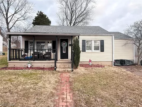 4408 Lincoln St, Parkersburg, WV 26104