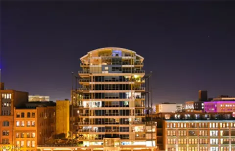 701 W Lakeside Ave #PH-2A/1302, Cleveland, OH 44113