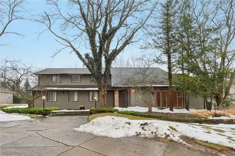 32150 S Woodland Rd, Pepper Pike, OH 44124