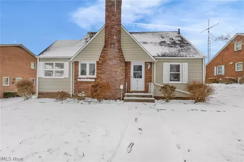 414 32nd St NW, Canton, OH 44709