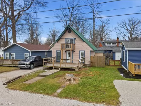 5825 Lake Rd #9, Ashtabula, OH 44004