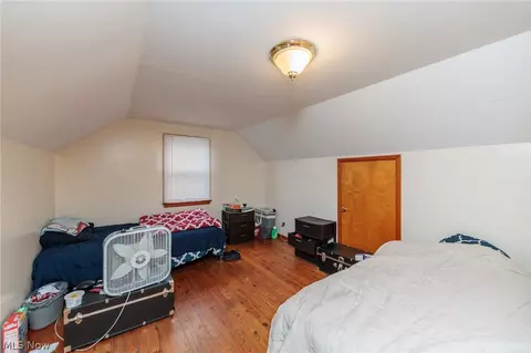 Bedroom - 325 E 244th St, Euclid, OH 44123 photo 6 of 7
