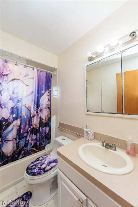 Bath - 325 E 244th St, Euclid, OH 44123 photo 1 of 4