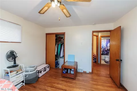 Bedroom - 325 E 244th St, Euclid, OH 44123 photo 3 of 7