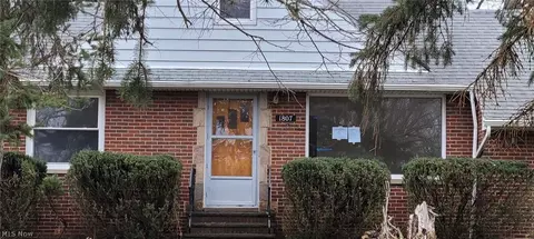 1807 Skyline Dr, Richmond Heights, OH 44143