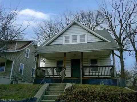 815 Longview Ave, Akron, OH 44307