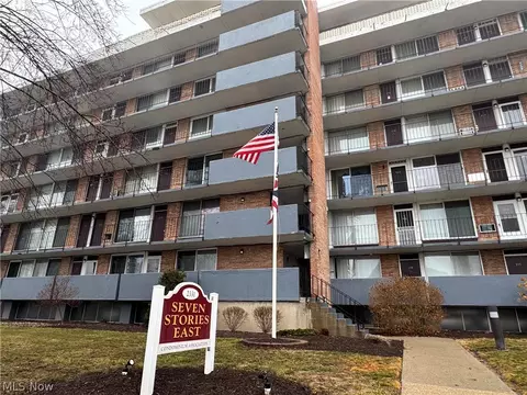 2331 E Market St #202, Akron, OH 44312