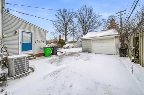 291 E 204th St, Euclid, OH 44123 photo 28
