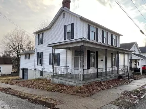 Exterior - 202 Walton Ave, Barnesville, OH 43713 photo 2 of 5