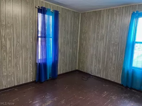Bedroom - 202 Walton Ave, Barnesville, OH 43713 photo 5 of 5
