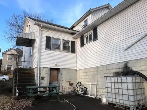 Exterior - 202 Walton Ave, Barnesville, OH 43713 photo 3 of 5