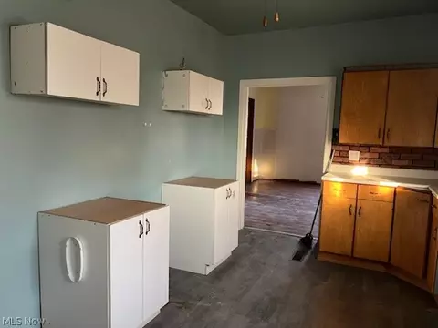 Entry Way - 202 Walton Ave, Barnesville, OH 43713 photo 1 of 6