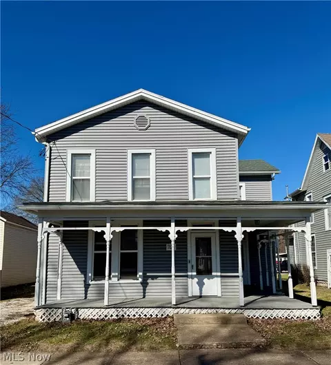 702 2nd St, New Matamoras, OH 45767