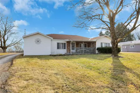 3900 Chandlersville Rd, Zanesville, OH 43701