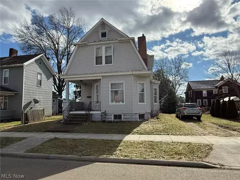148 N Avenue Ave NW, New Philadelphia, OH 44663