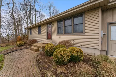 6599 Struthers Rd, Poland, OH 44514 photo 2