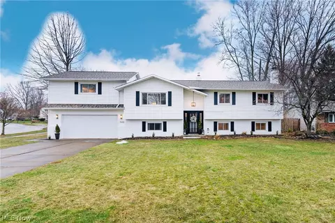 5642 Grand Pl, Willoughby, OH 44094