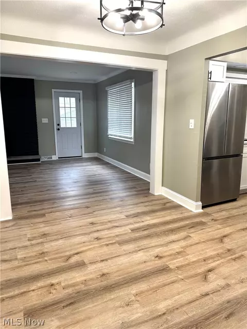 427 E 275 St, Euclid, OH 44132 photo 12