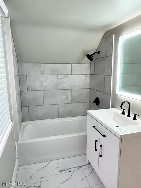 427 E 275 St, Euclid, OH 44132 photo 42