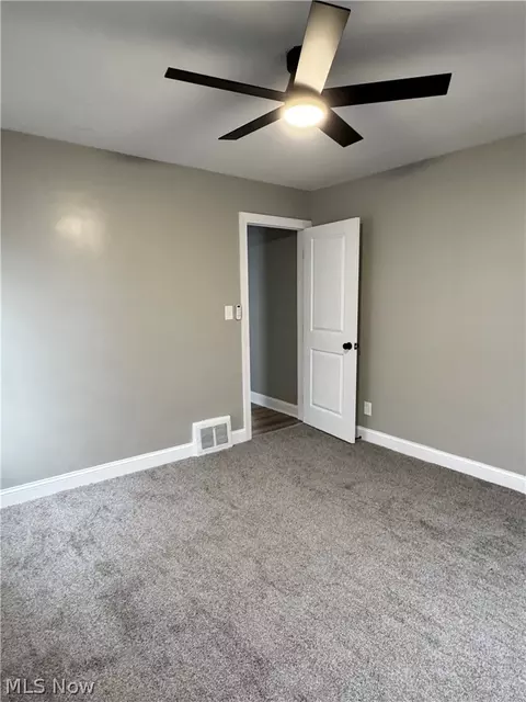 427 E 275 St, Euclid, OH 44132 photo 26