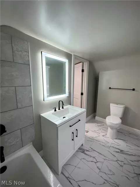 427 E 275 St, Euclid, OH 44132 photo 41